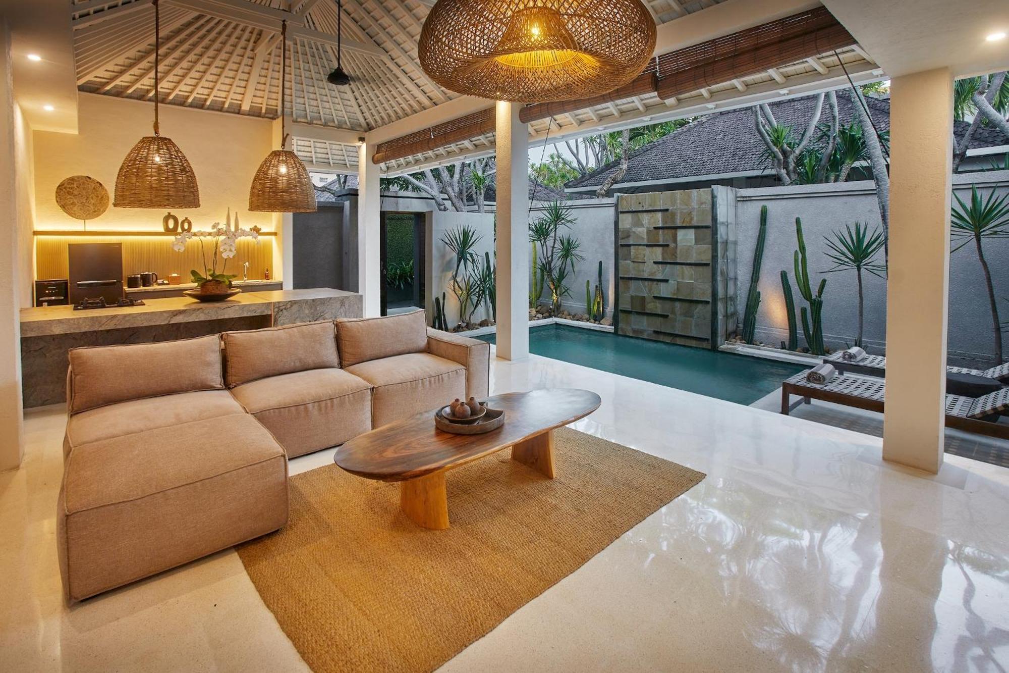 Ahimsa Beach Villa Jimbaran Oda fotoğraf